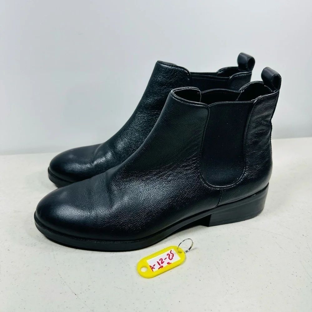 Cole Haan Black Leather Ankle Booties 6,5
